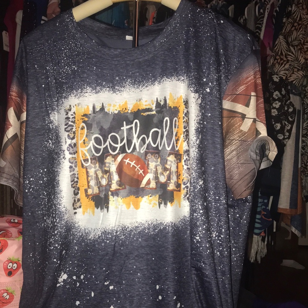 New-football Mom size 2xl shirt